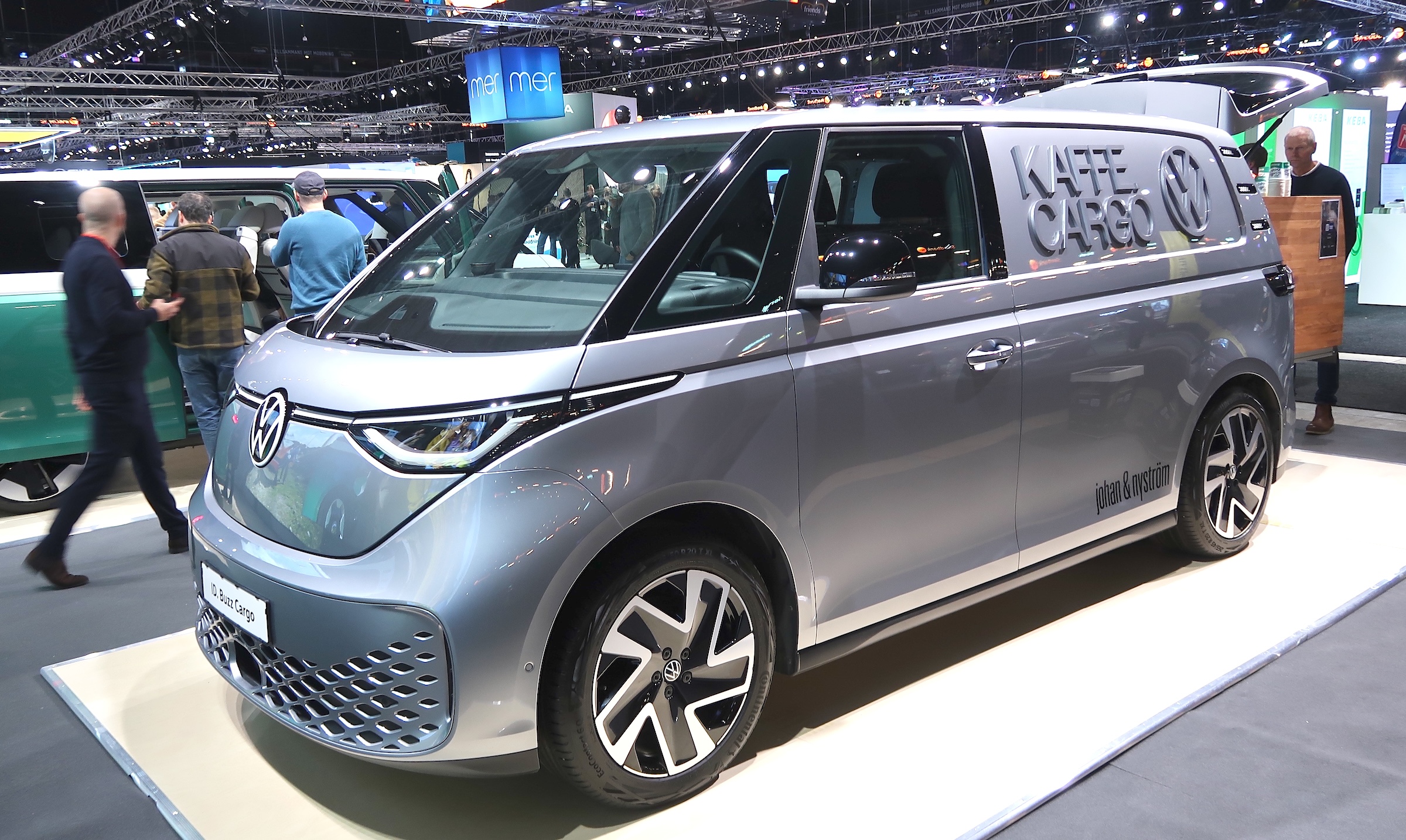 eCarExpo, Solna, Friends, Arena, Stockholm, fyrverkeri, elbilar, premiärer, bilsalong, Sverigepremiärer, Europapremiärer, Cadillac, Lotus, Polestar, Audi, VW, Cupra, Ford, Hyundai, Tesla.