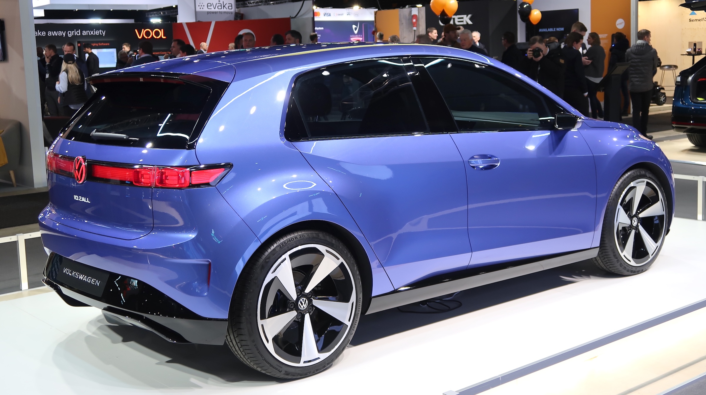 eCarExpo, Solna, Friends, Arena, Stockholm, fyrverkeri, elbilar, premiärer, bilsalong, Sverigepremiärer, Europapremiärer, Cadillac, Lotus, Polestar, Audi, VW, Cupra, Ford, Hyundai, Tesla.